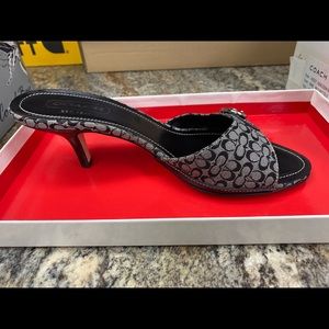 Women’s coach heels
